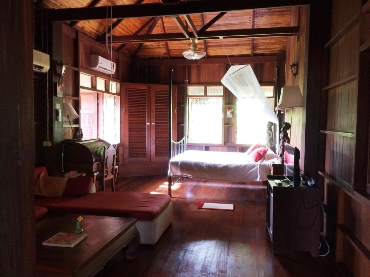 Ruen Thai Rim Haad Клаенг Экстерьер фото