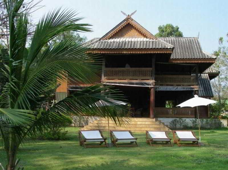 Ruen Thai Rim Haad Клаенг Экстерьер фото