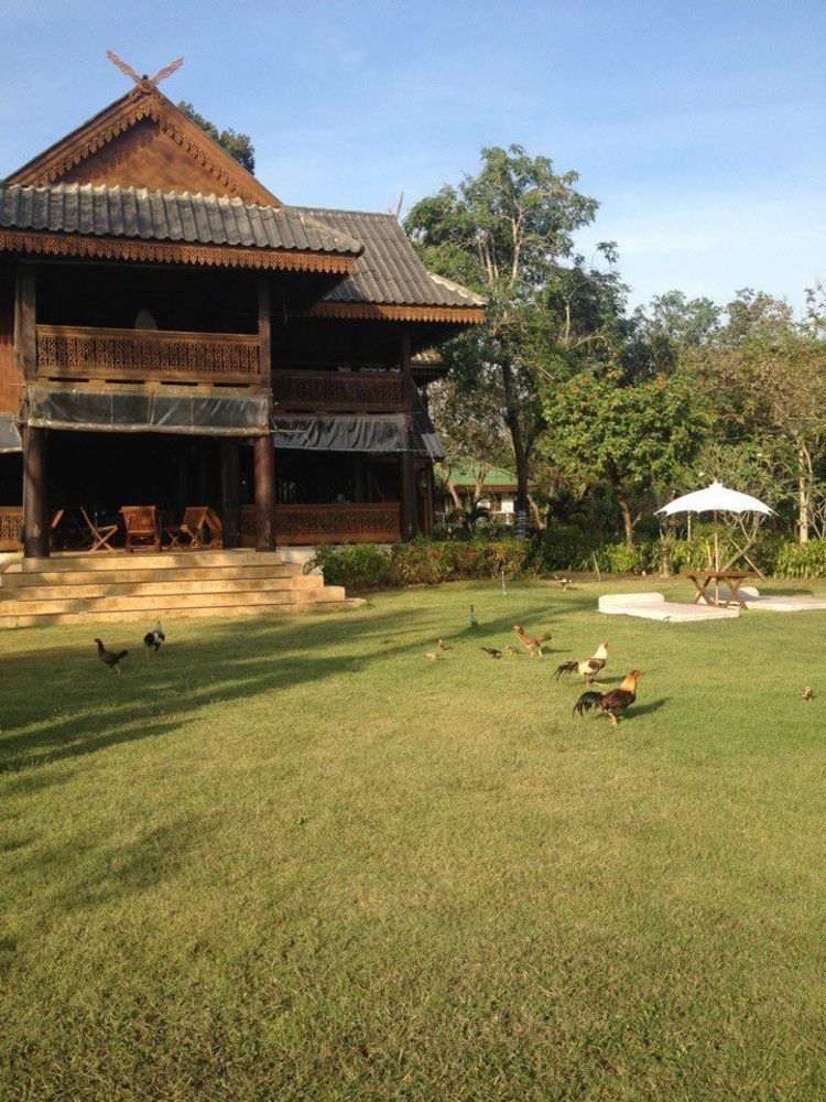 Ruen Thai Rim Haad Клаенг Экстерьер фото